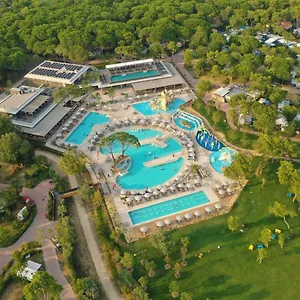 5* Üdülőpark Mediterraneo Village